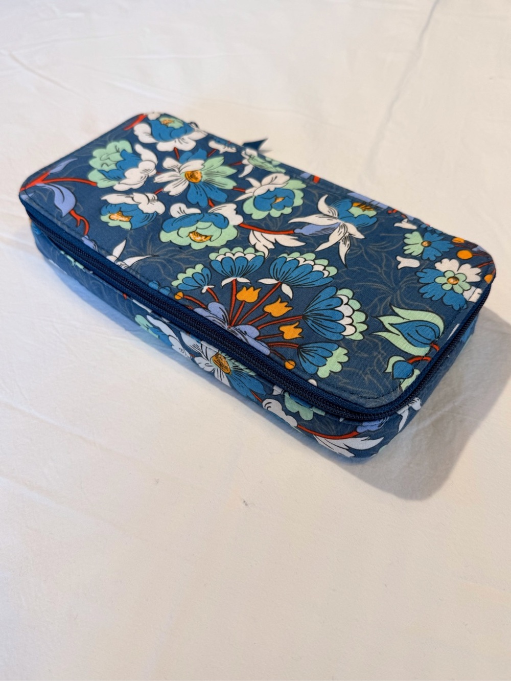 VERA BRADLEY Zip Around Structured Storage Case Pouch Travel Bag